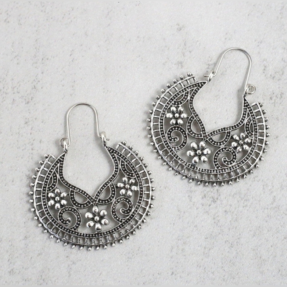 Dangly Silver Vintage Earrings BNIB